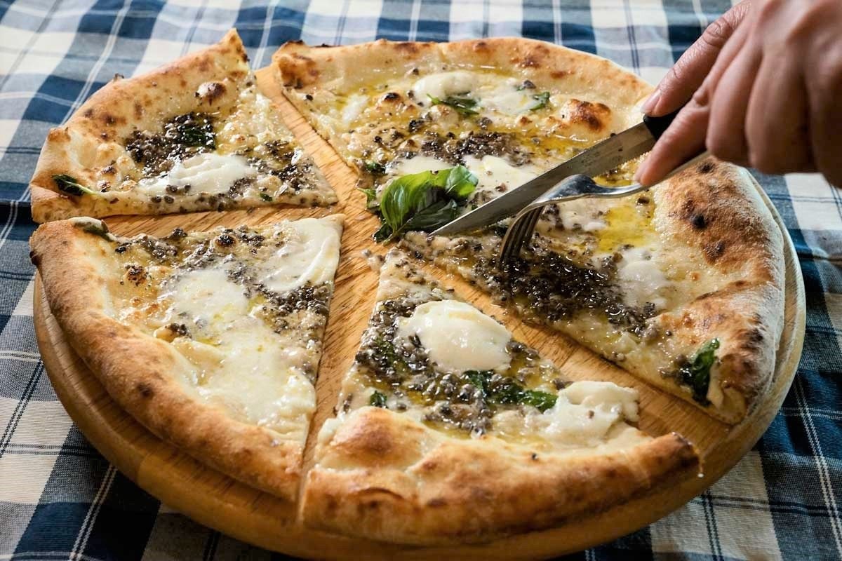 MUSHROOMS AND TRUFFLE SAUCE - Image 4